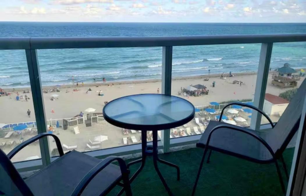 Oceanfront With Balcony Sunny Isles - Spectacular! Apartamento Miami Beach Exterior foto